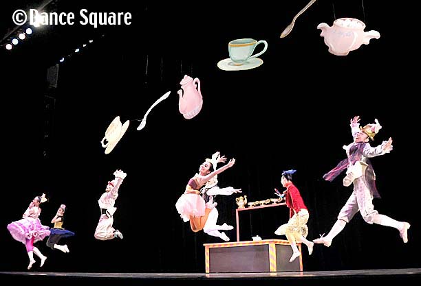 バレエ衣装「不思議の国のアリス」 イモムシ〜蝶 バレエ衣装「不思議の